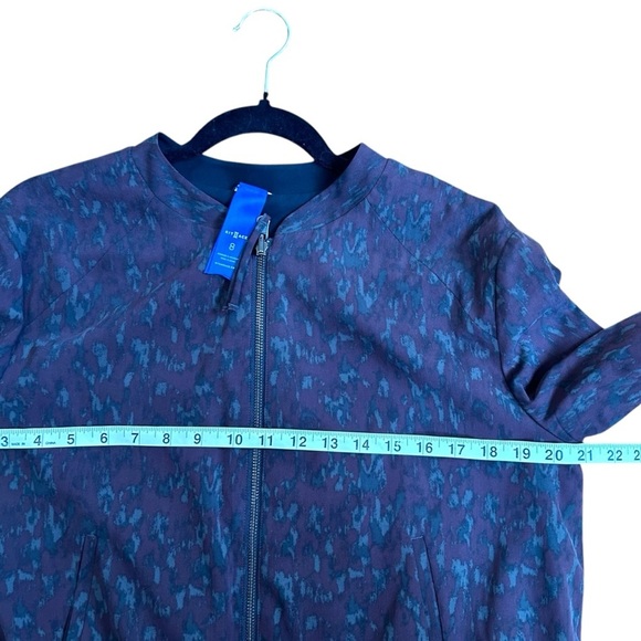 Kit and Ace Silk Nylon Reversible Bomber Jacket- size 8 - Picture 10 of 13